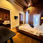 Times Square - Boutique Accomodation Old Town