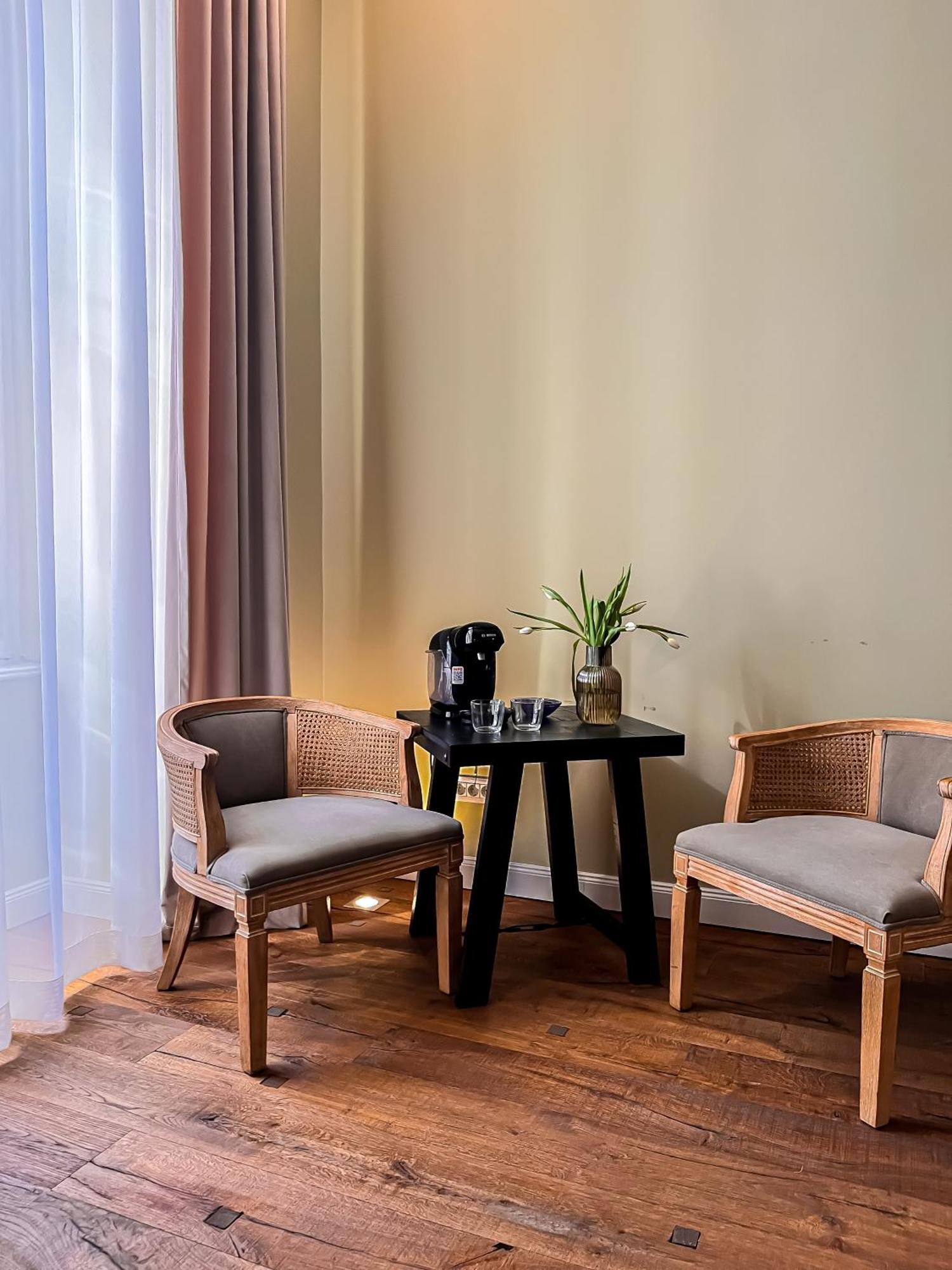 Apartment Times Square - Boutique Old Town Brasov