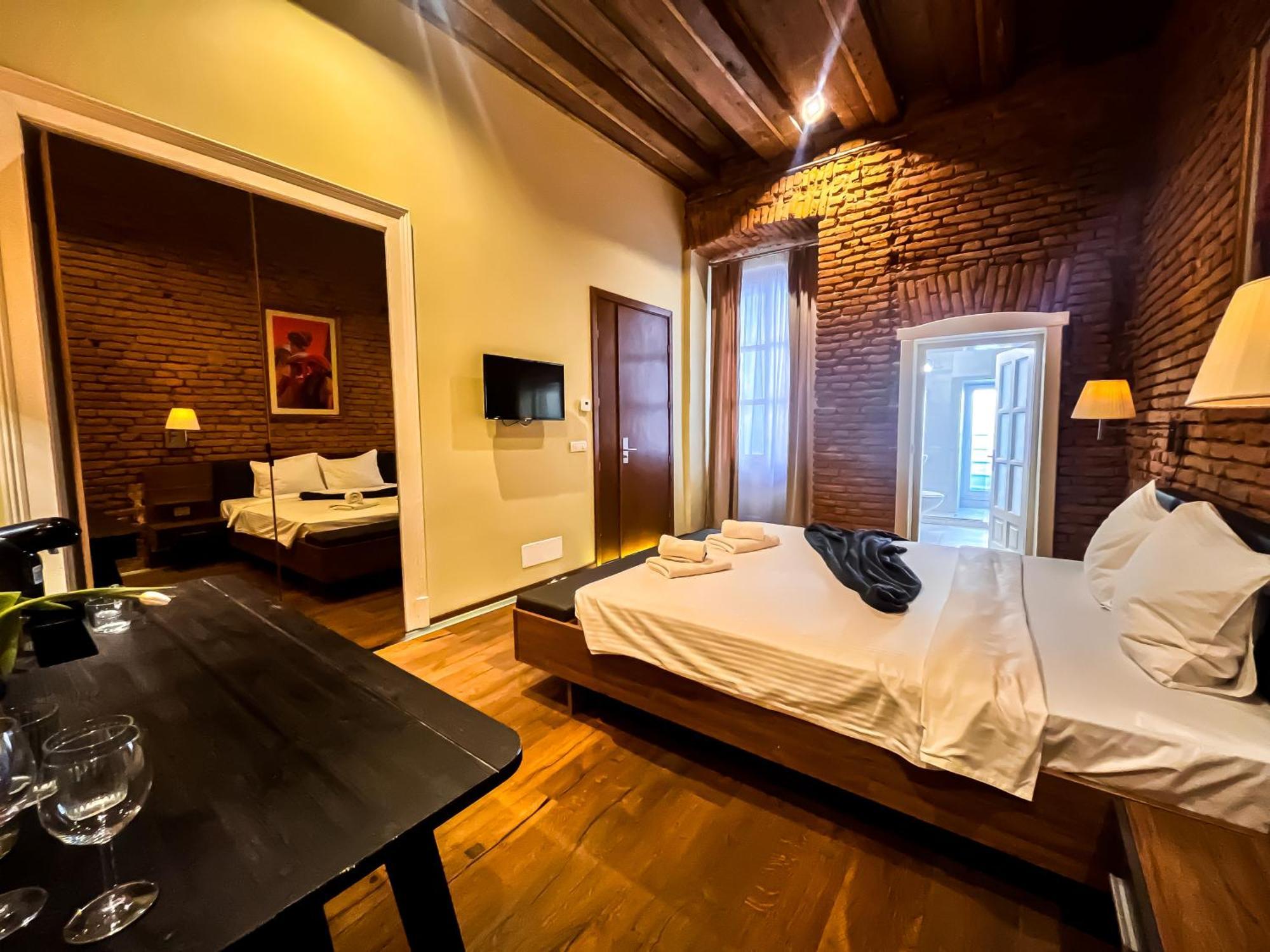 Times Square - Boutique Old Town Apartment Brasov